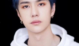 王一博爆料导演手抖视频,幕后花絮曝光引热议